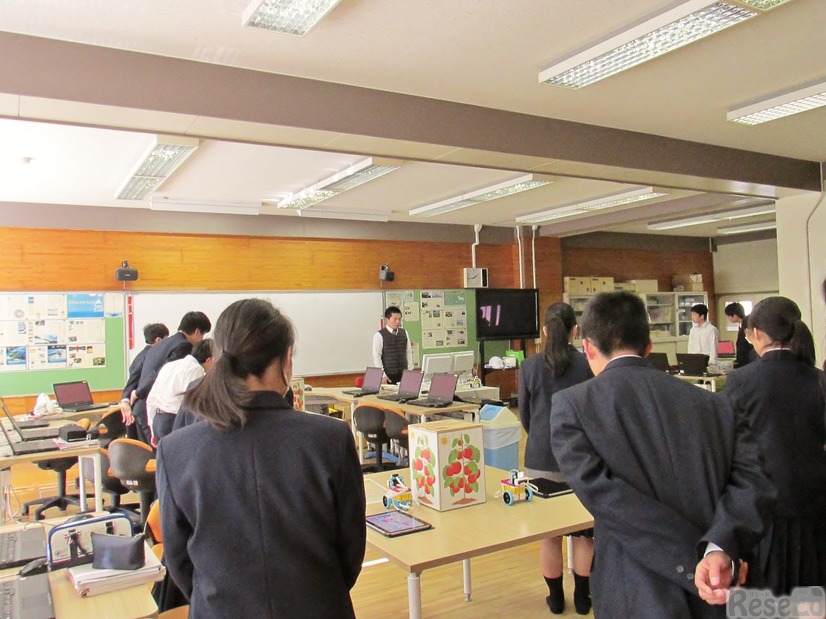 公開授業が開催された清新中学校のPC教室