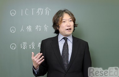 鴨田拓氏