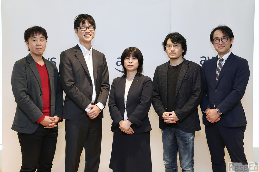 写真左から、NTTデータ東海 第一事業部　第二統括部 開発担当 兼 営業担当 部長櫻井 潤児 氏、名古屋市教育委員会 総務部 教育ＤＸ推進課 課長補佐 天野 望 氏、愛媛県教育委員会 事務局 指導部 義務教育課 主幹　谷口 京子 氏、シンプルエデュケーション　代表取締役　平田 直紀 氏、AWSジャパン執行役員 パブリックセクター技術統括本部 統括本部長　瀧澤 与一氏