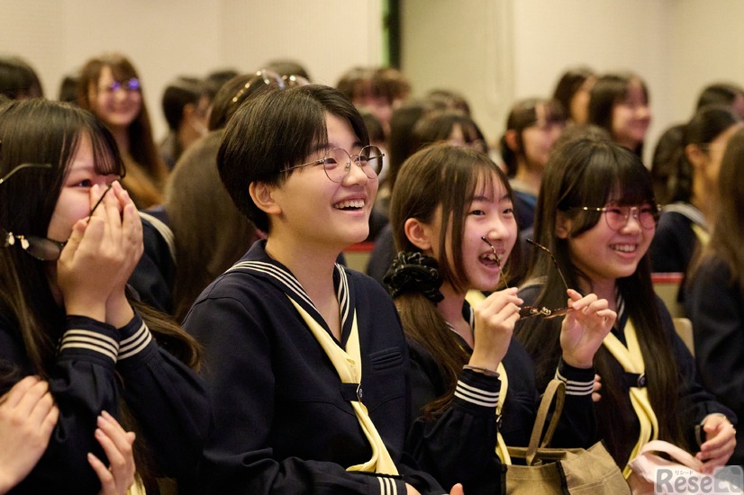 指定サングラス着用を正式導入