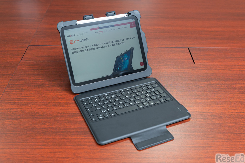 STM Dux キーボード一体型ケース USB-C(第10世代iPad/A16チップ搭載iPad用)日本語配列
