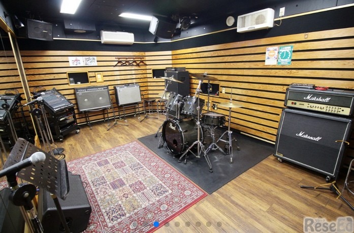 島村楽器と、軽音楽の楽器に触れたことがない児童・生徒に楽器・バンド演奏の体験を提供