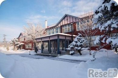 雨煙別小学校コカ・コーラ環境ハウスや活動の様子 写真提供：NPO法人雨煙別学校