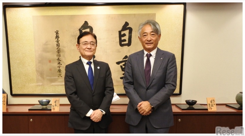 京都大学 湊長博 総長（左）とNTT西日本 北村亮太 代表取締役社長（右）