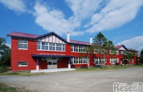 雨煙別（うえんべつ）小学校　コカ･コーラ環境ハウス