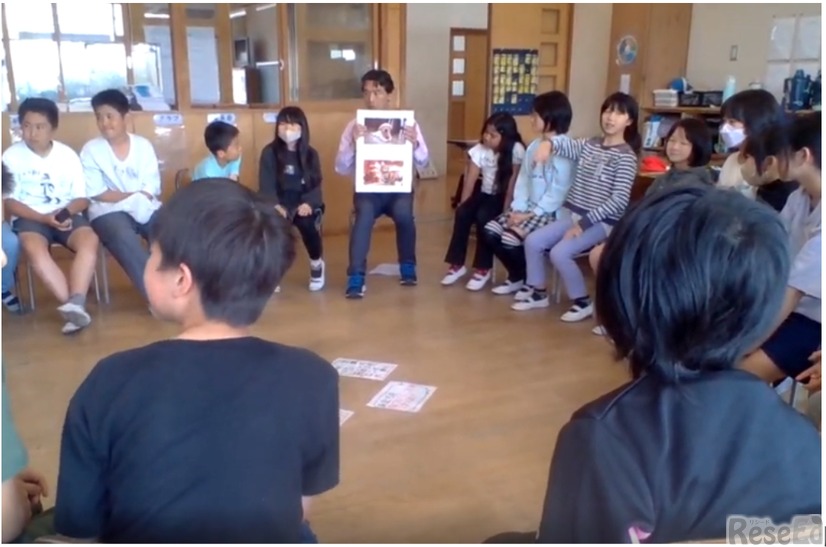 多賀城小学校におけるP4C（子供のための哲学）授業のようす