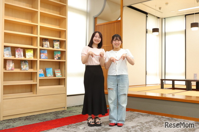左から、ななさん（明海大学 ホスピタリティ・ツーリズム学部 観光専攻 4年生）とみくさん（明海大学 ホスピタリティ・ツーリズム学部 観光専攻 3年生）