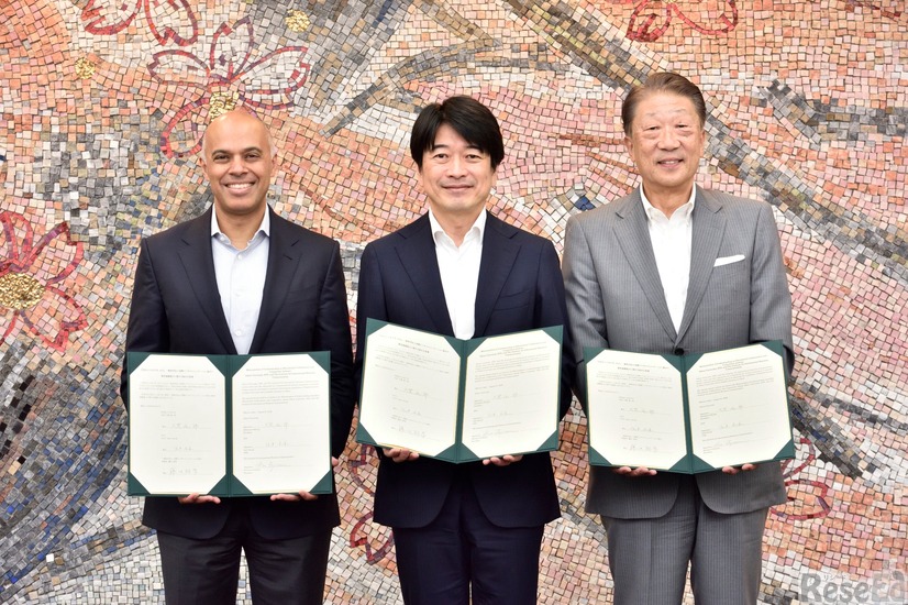 左から：アミット・セバク氏（ETS CEO）、大貫進一郎氏（日本大学学長）、藤沢裕厚氏（IIBC理事長）
