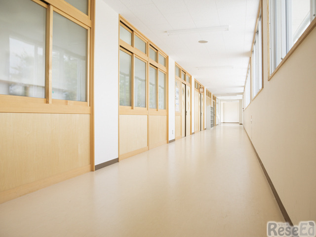 【教師への扉】初任者は何に悩むのか…教師になる前の準備と学校に求められる支援