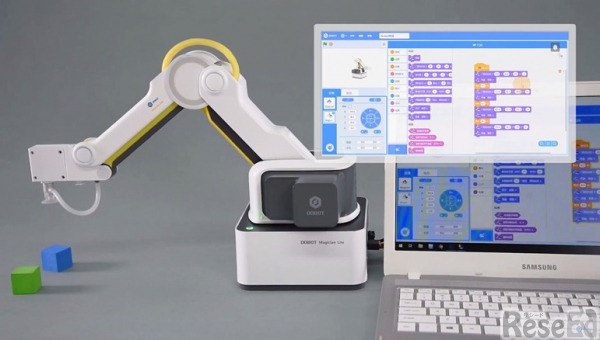 K-12向け教育用ロボットアームDOBOTの新製品Magician Lite