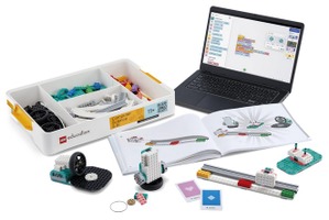 小中学生向けコンピュータサイエンスのLEGO新教材