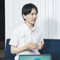 岡涼平氏