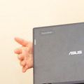 児童生徒のネットワーク接続状況が確認できるディスプレイ背面のインジケーター
