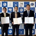 左から、泉理彦 鳴門市長、古屋輝周 KJホールディングス執行役員、阿部孝弘 鳴門市教育長