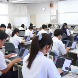 Copilot×Surfaceで学ぶプログラミング、佐賀県立致遠館高等学校が挑む生成AI活用 画像