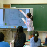 電子黒板とは【教育業界 最新用語集】 画像
