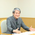 佐藤知正（さとうともまさ）氏。東京大学名誉教授。工学博士。日本のロボット工学の第一人者。