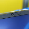プライバシーを守る物理的なプライバシーシャッター