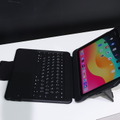 「STM Dux キーボード一体型ケース」を装着したiPad