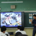 前回の授業を動画を交えて振り返る（英語の授業のようす）