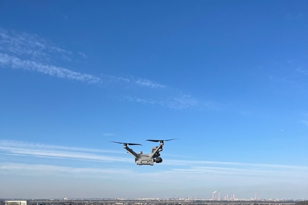 ドローンで通学路見守り…東庄町が小中学校で事業開始 画像