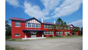 雨煙別（うえんべつ）小学校　コカ･コーラ環境ハウス