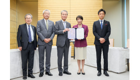 日本経済団体連合会による「科学技術立国戦略」提言手交