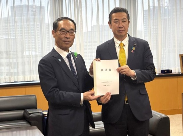 保育士の処遇改善と人材確保の推進等に係る要望書の提出