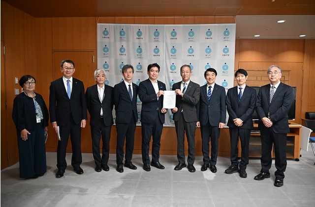 要望書の手交