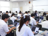 Copilot×Surfaceで学ぶプログラミング、佐賀県立致遠館高等学校が挑む生成AI活用 画像